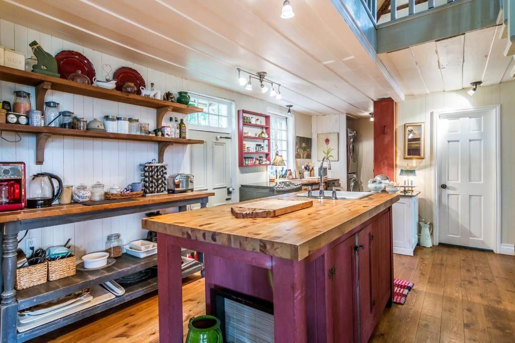 La Maison Ancestrale Guerard Saint-Laurent-de-l'ile d'Orleans Exteriér fotografie